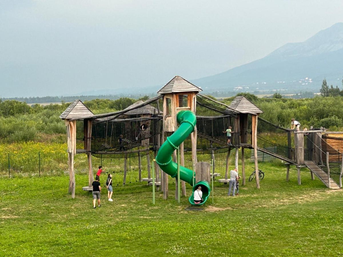 Apartliv Veľka Lomnica Bagian luar foto